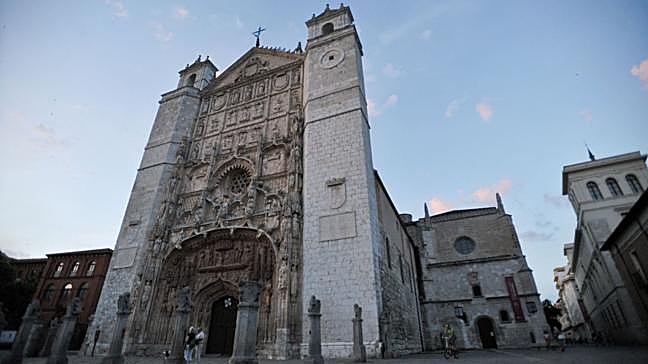 Poco se sabe de la vida de la ilustre vallisoletana Beatriz Bernal, cuyo nombre cayó en el olvido en los últimos años. Nació en Valladolid entre 1501 y 1504. Murió entre 1562 y 1586 y fue enterrada en la Iglesia de San Pablo. ¿Quién fue?