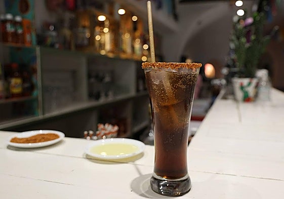 El 'Charro Negro', servido en el restaurante Totol Naj, en la Casa de México en Castilla y León