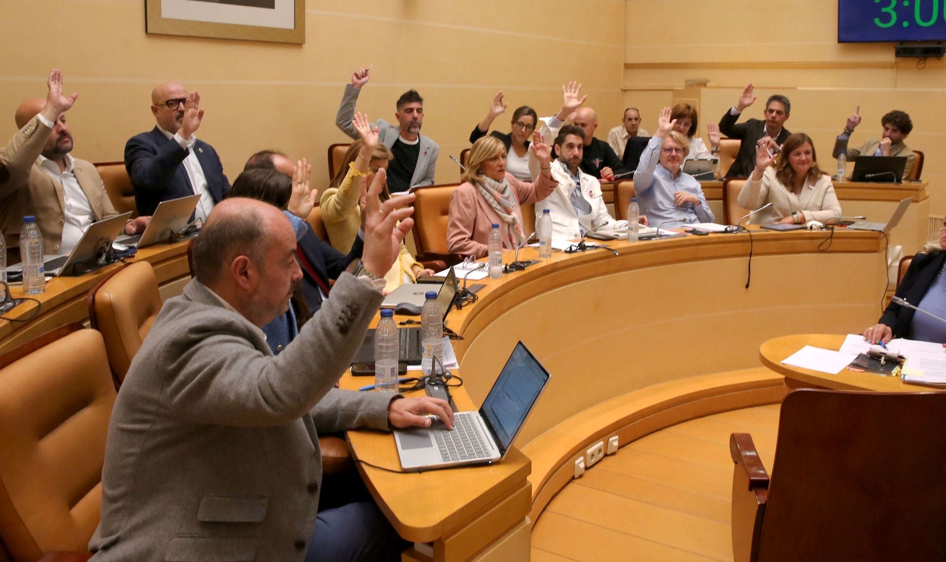 El pleno del Ayuntamiento de Segovia, en imágenes