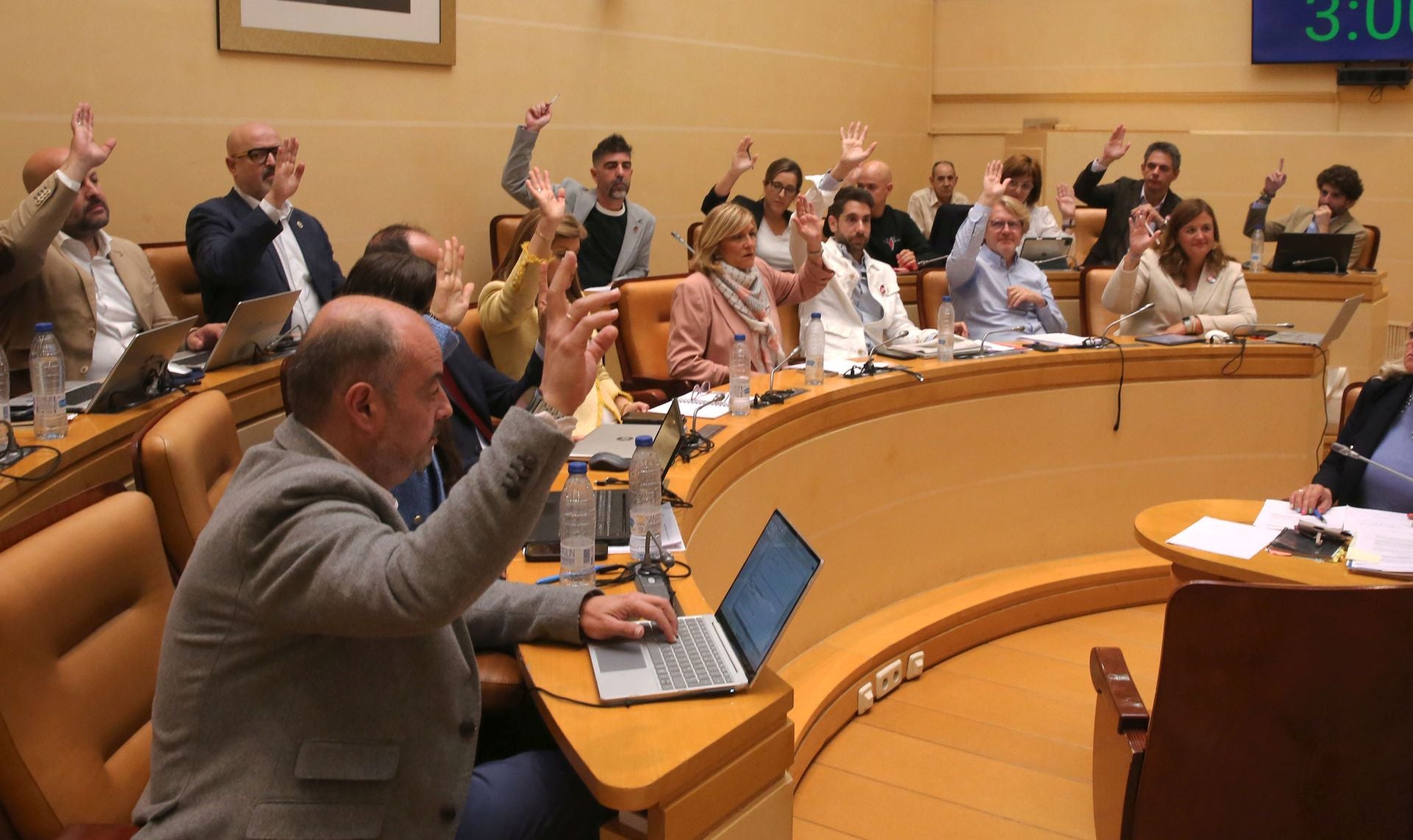 El pleno del Ayuntamiento de Segovia, en imágenes