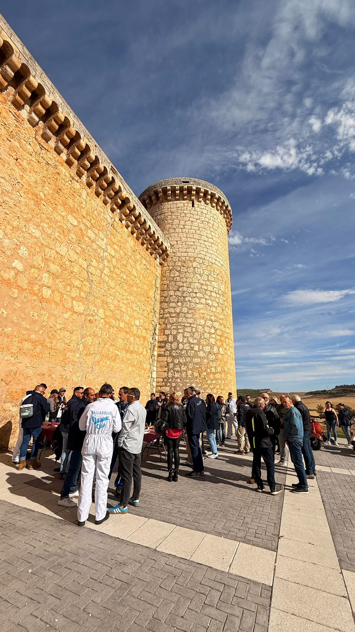 Así ha transcurrido la ruta de scooters y vespas por la provincia