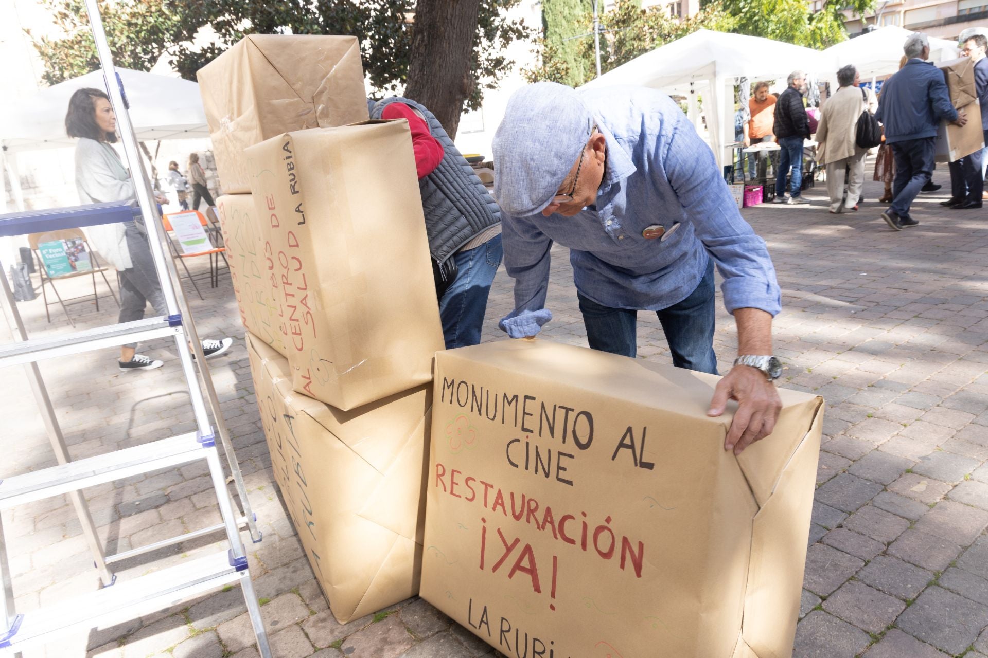 Día de los vecinos en la Plaza de la Universidad de Valladolid