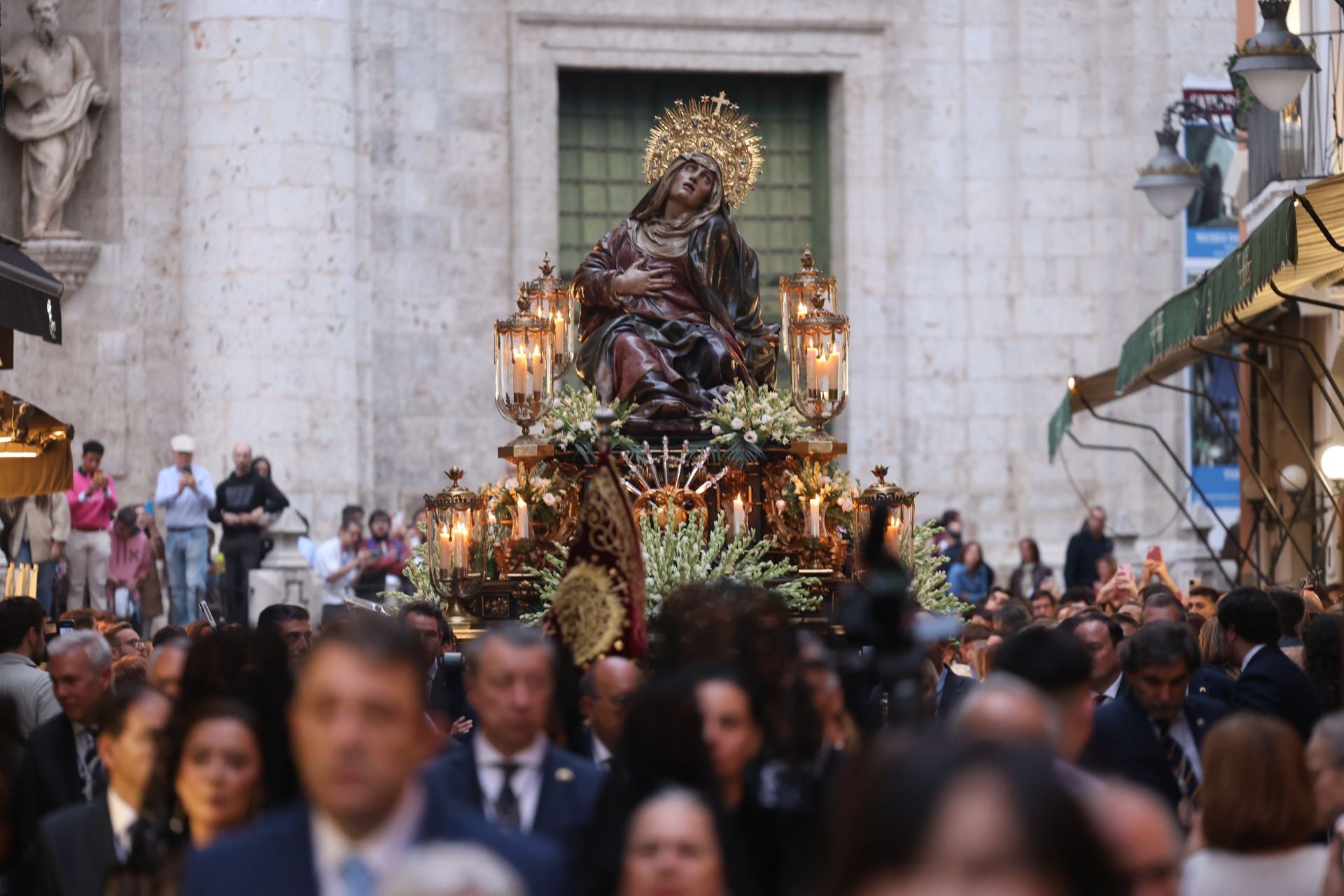 Las fotos de la procesión de clausura de la Misión evangelizadora Cofradía de Nuestra Señora de las Angustias