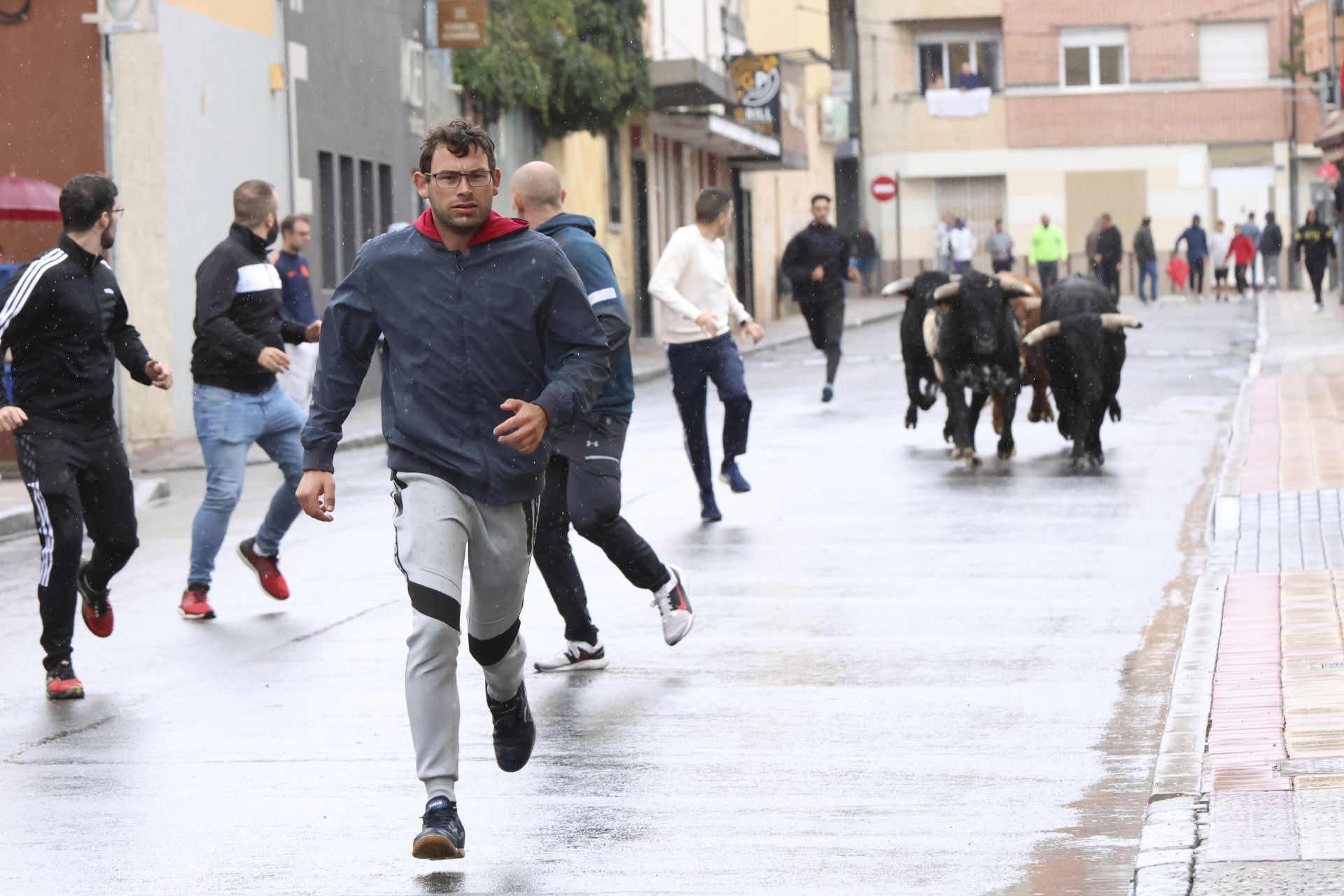 Las imágenes del encierro del domingo en las fiestas de Íscar
