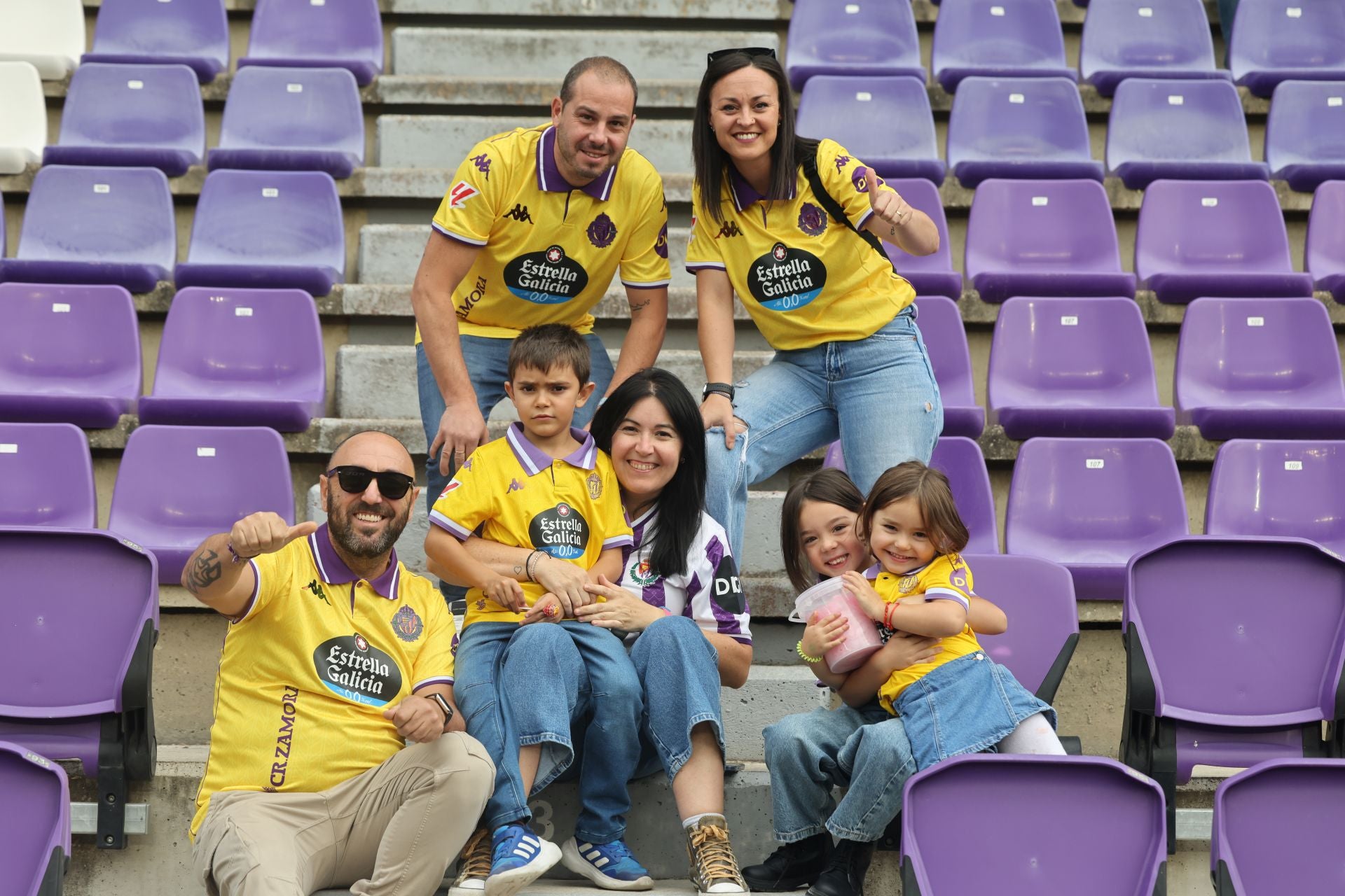 Búscate en la grada del Real Valladolid-Cultural Leonesa 2/4