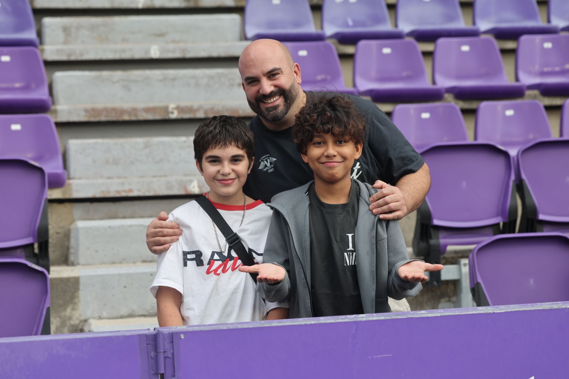 Búscate en la grada del Real Valladolid-Cultural Leonesa 2/4
