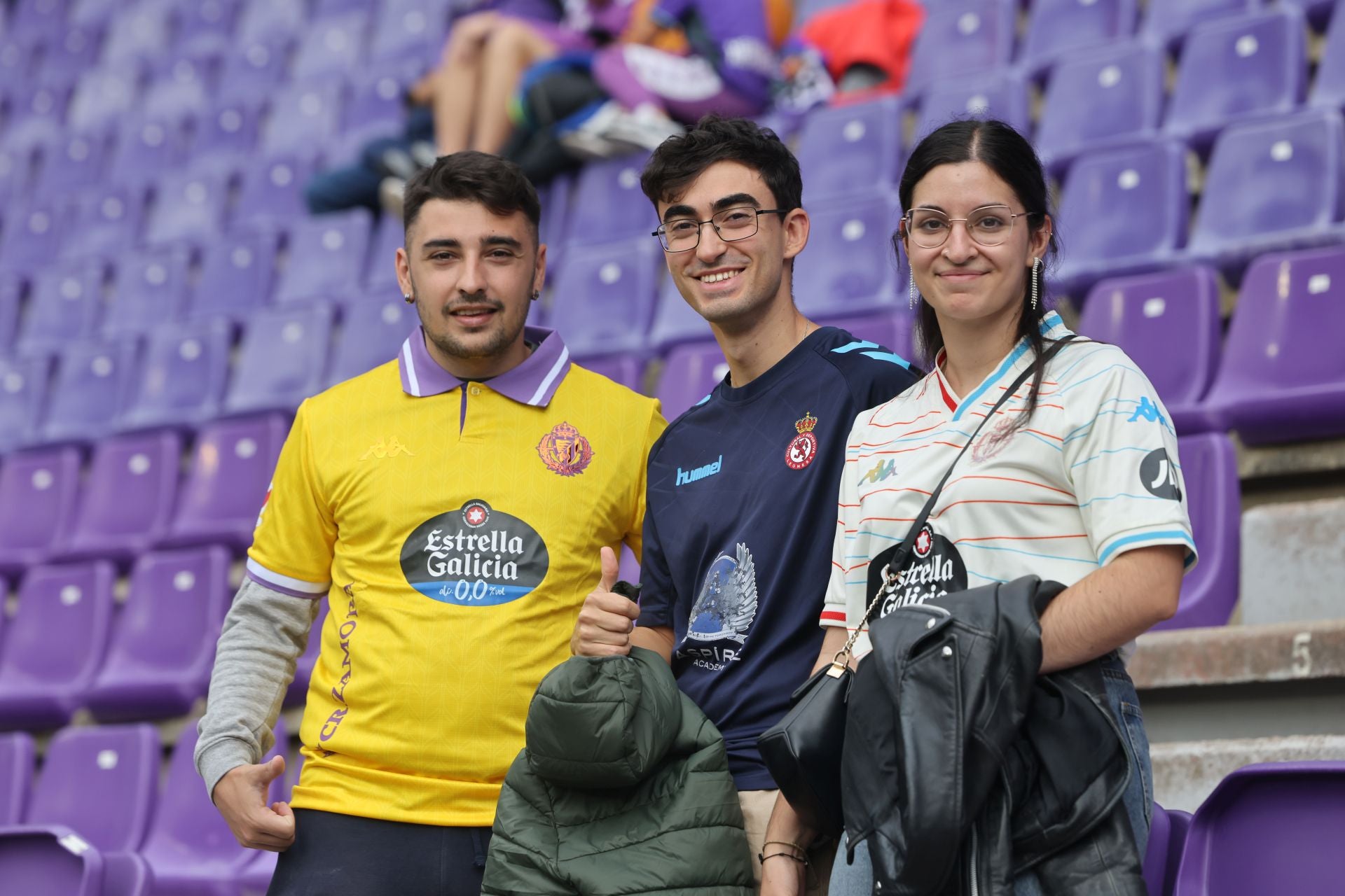 Búscate en la grada del Real Valladolid-Cultural Leonesa 2/4