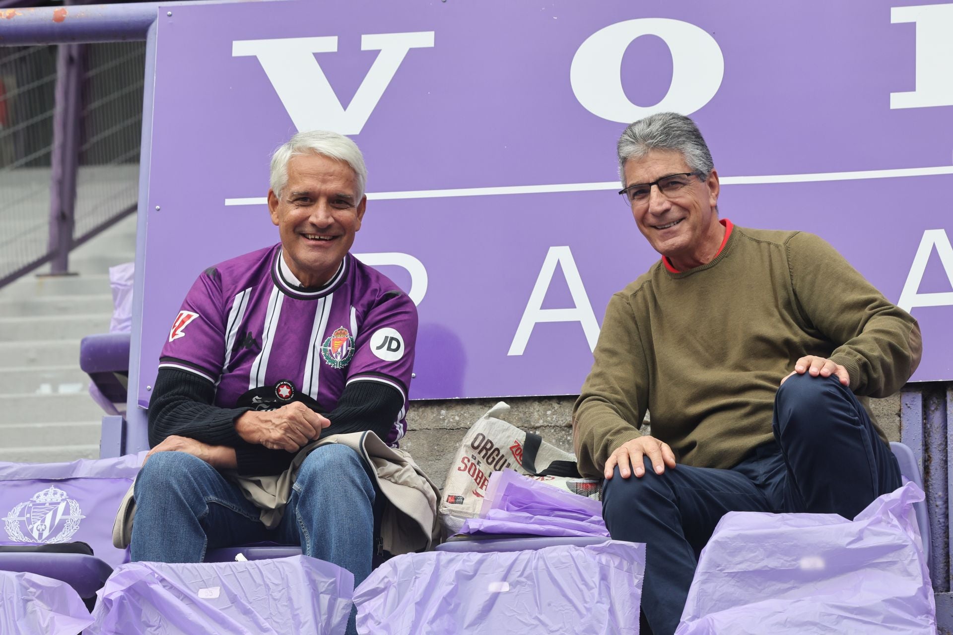 Búscate en la grada del Real Valladolid-Cultural Leonesa 4/4