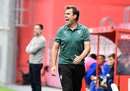 Iñaki Bea, durante el partido ante el Numancia.