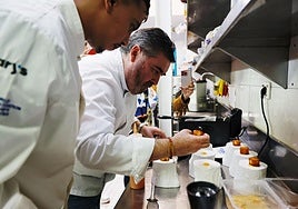 Así se cocina en el Concurso Internacional de Patatas Bravas