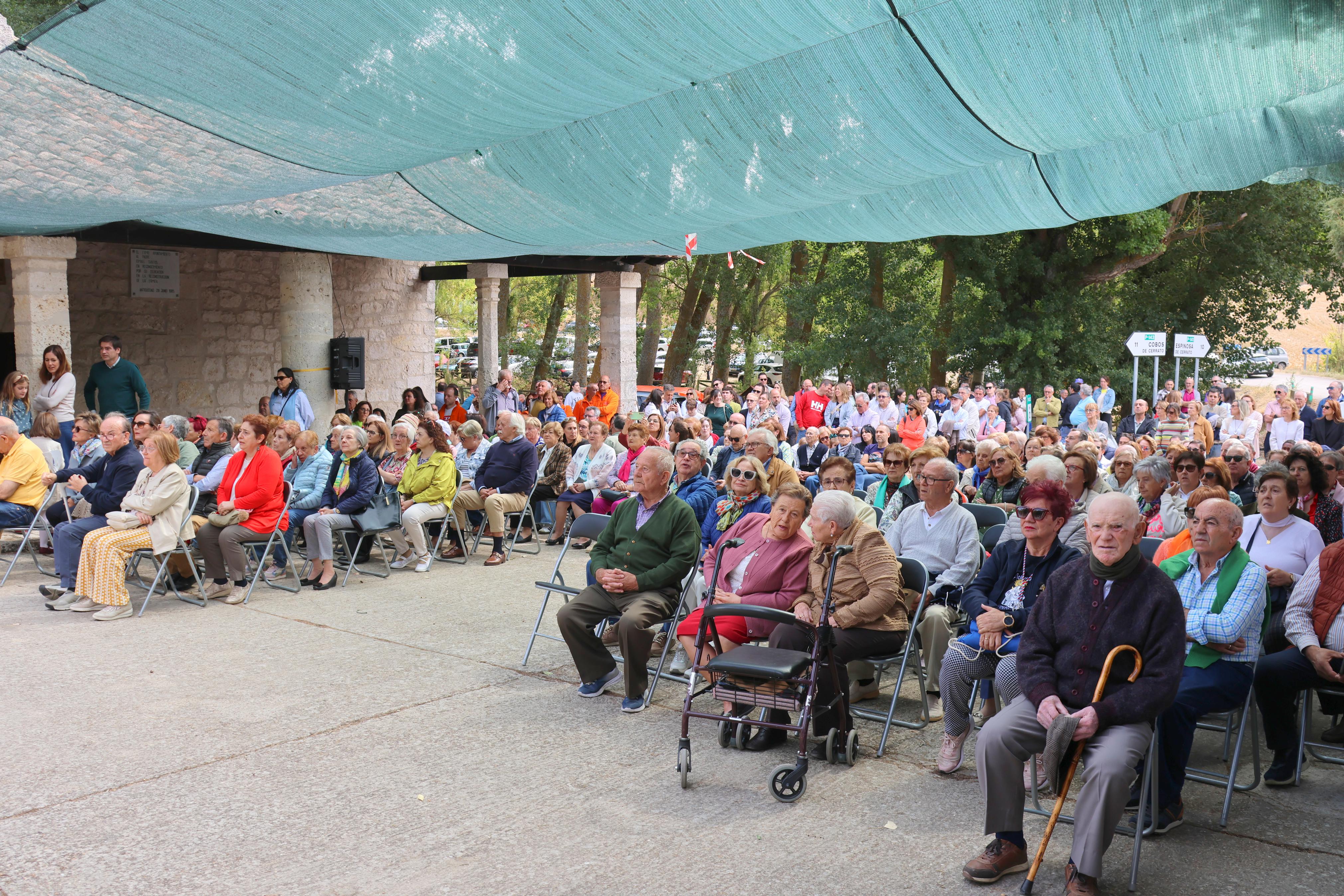 Antigüedad se rinde a la Virgen de Garón