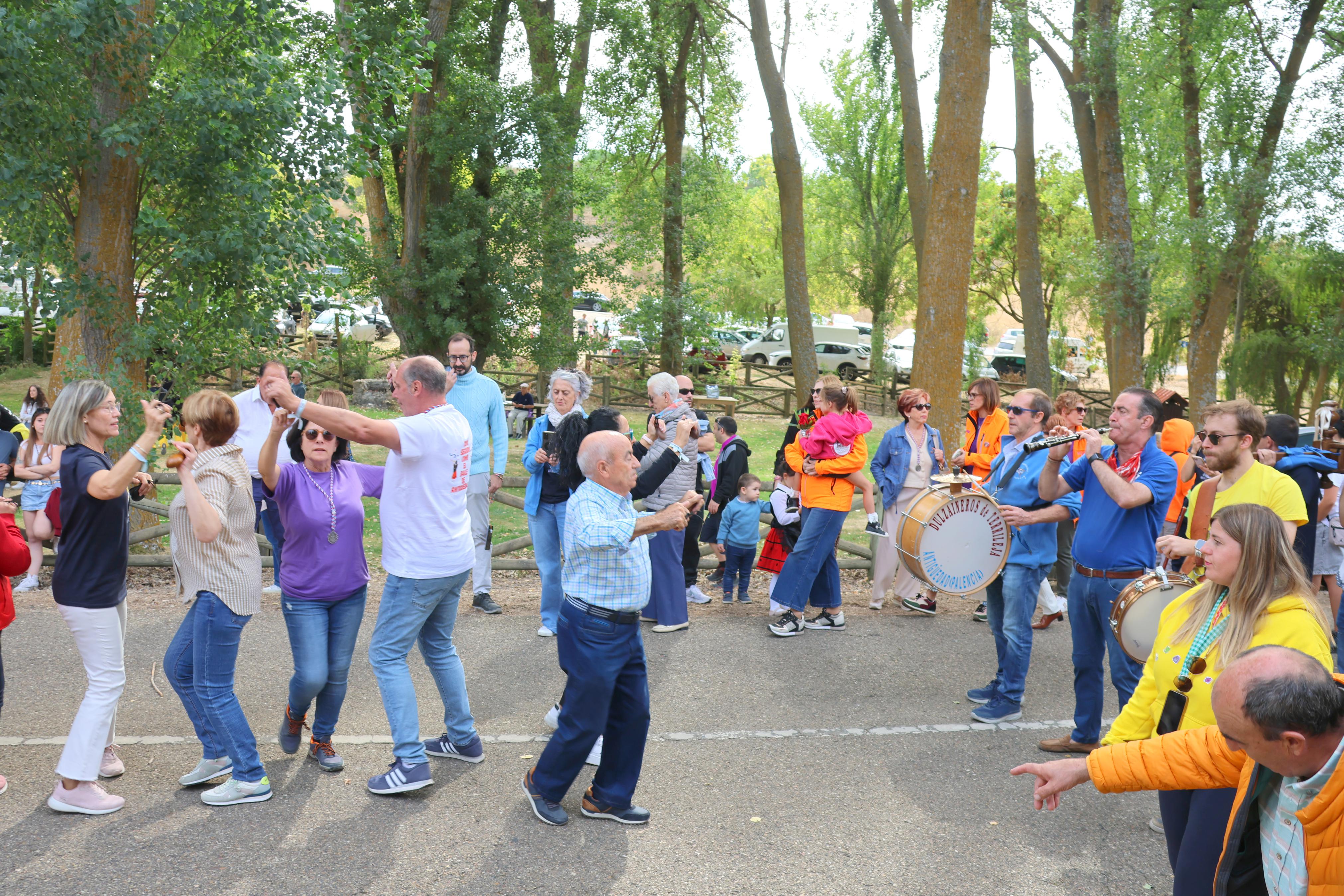 Antigüedad se rinde a la Virgen de Garón
