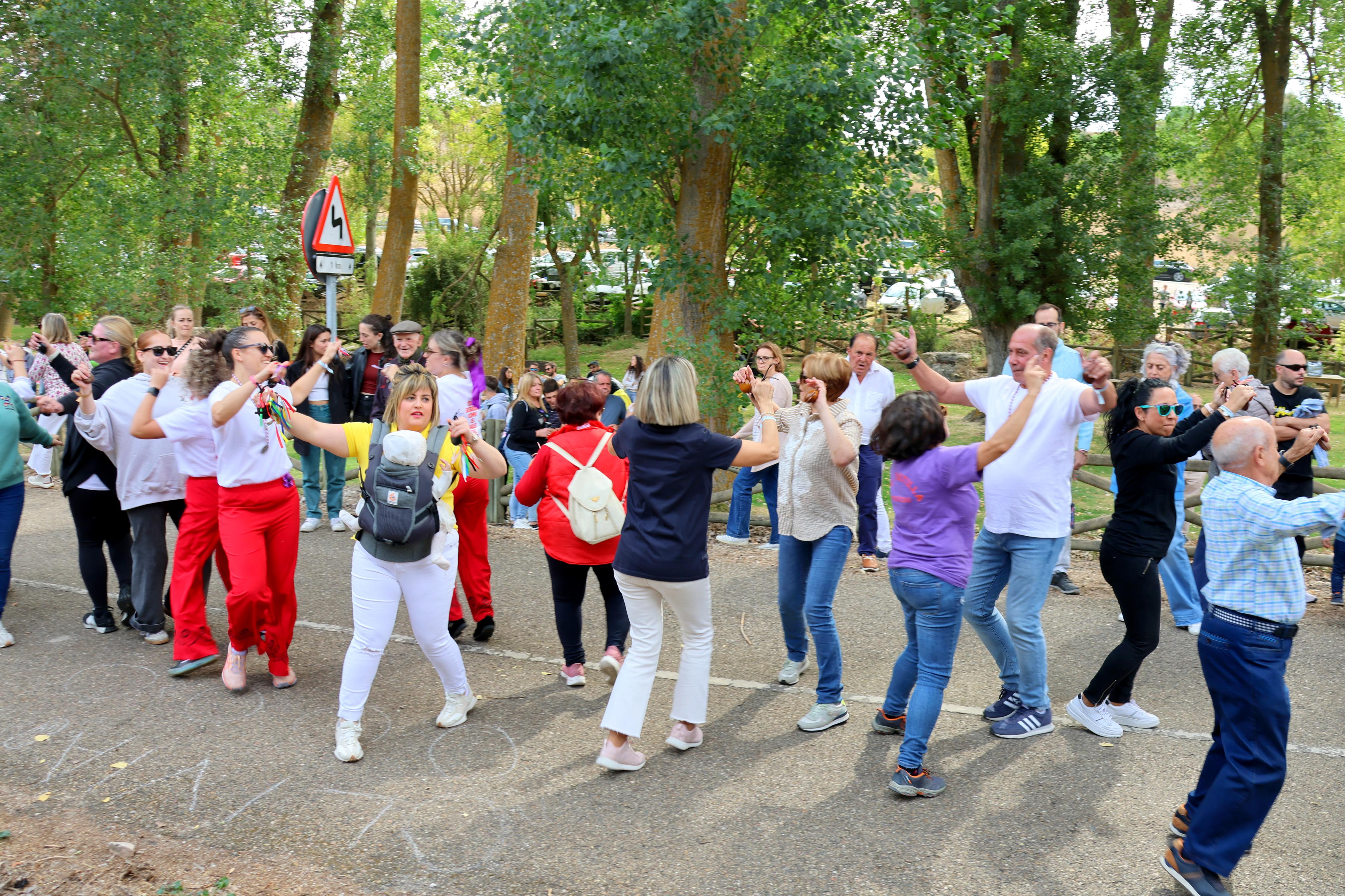 Antigüedad se rinde a la Virgen de Garón