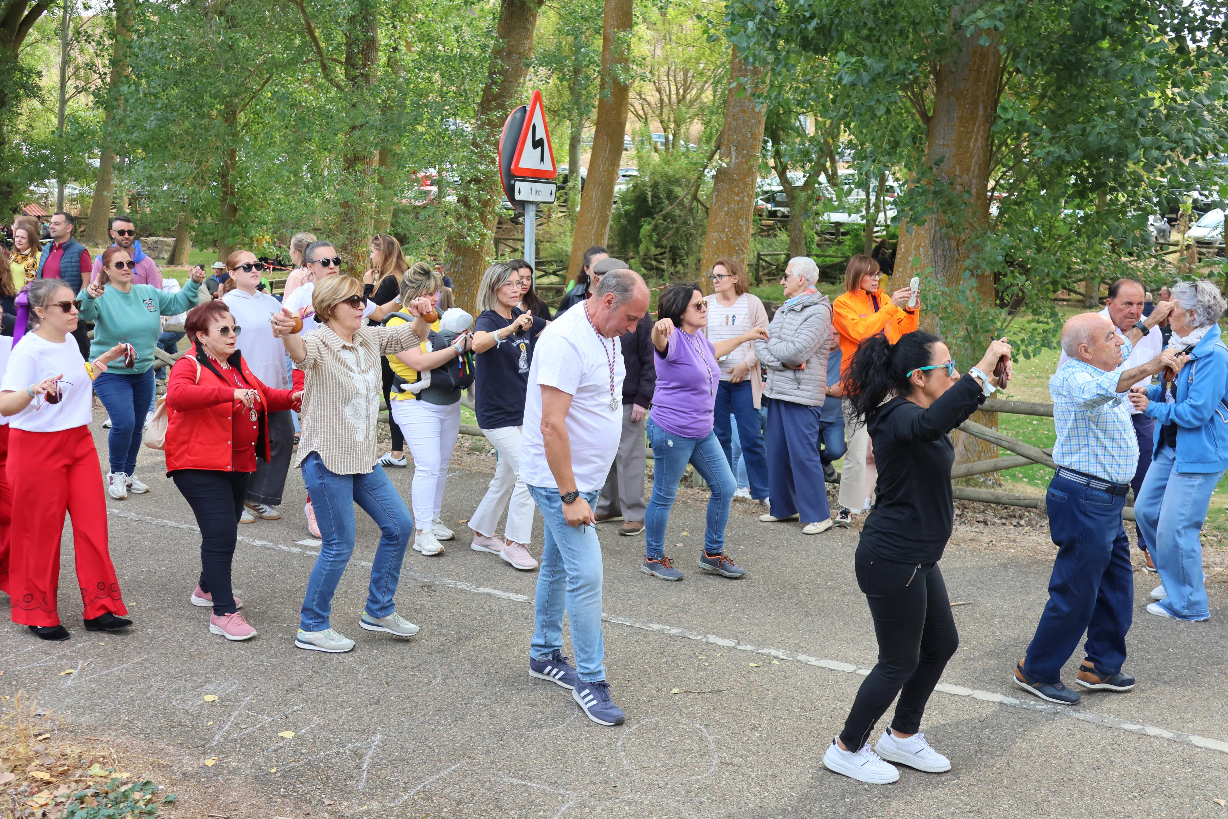Antigüedad se rinde a la Virgen de Garón