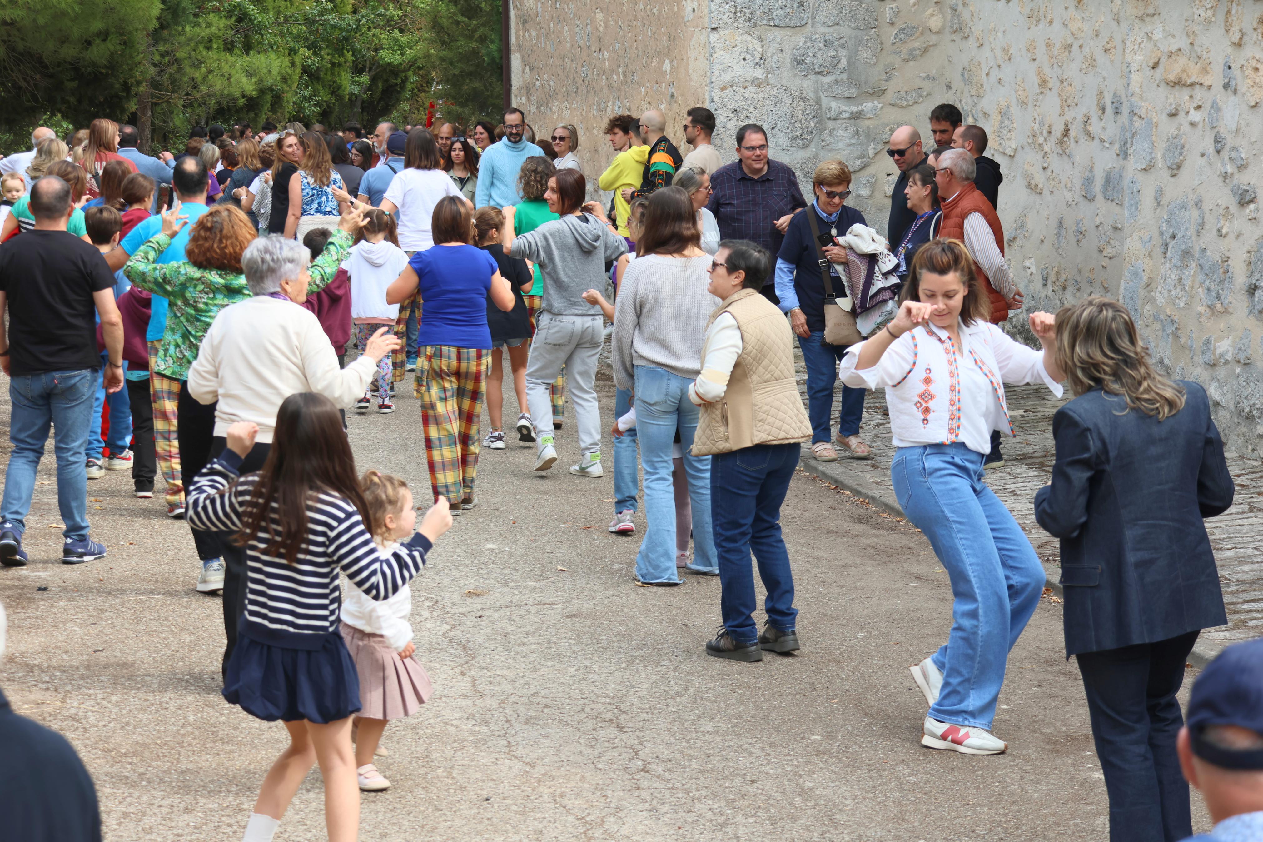 Antigüedad se rinde a la Virgen de Garón