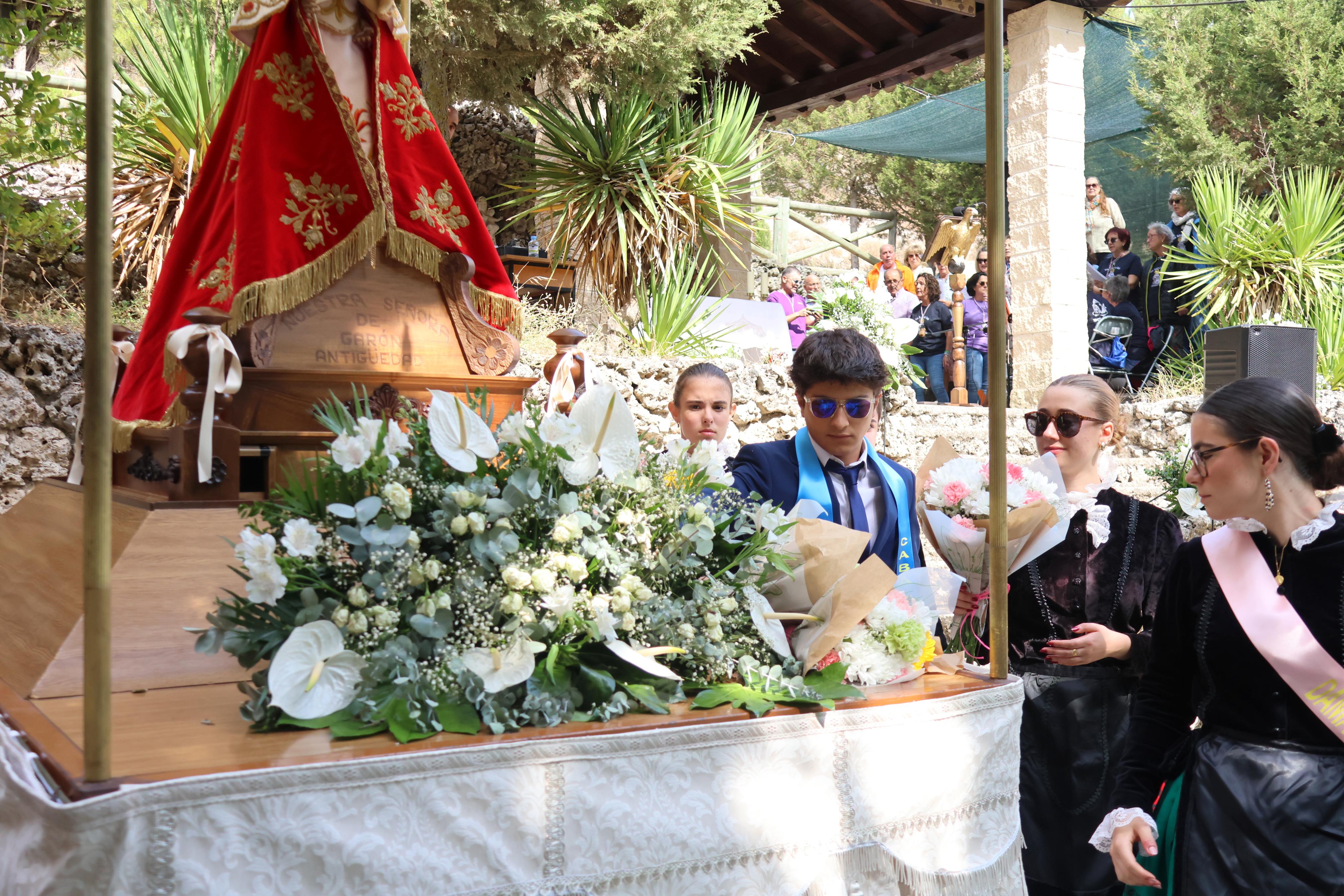 Antigüedad se rinde a la Virgen de Garón