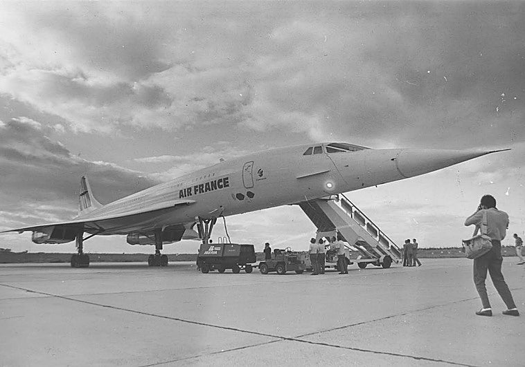 El histórico Concorde toma tierra en el aeropuerto de Villanubla.