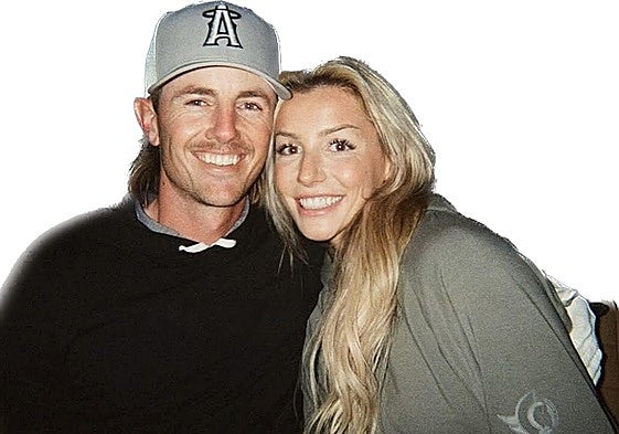 Makena White y su novio, el golfista Jake Knapp.