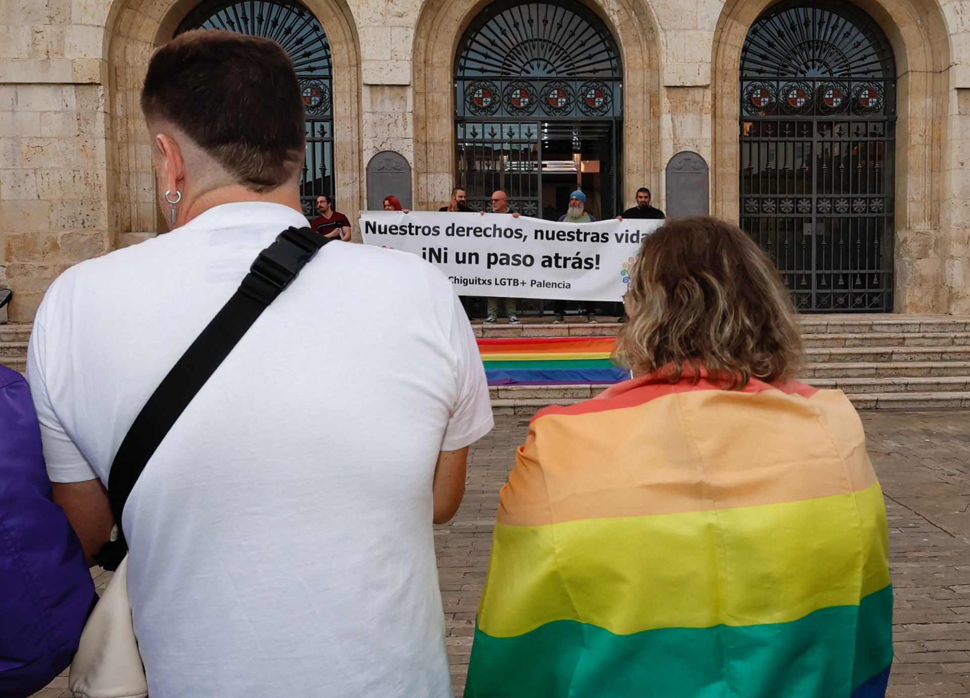 Así ha sido la concentración contra las agresiones homófobas en Palencia