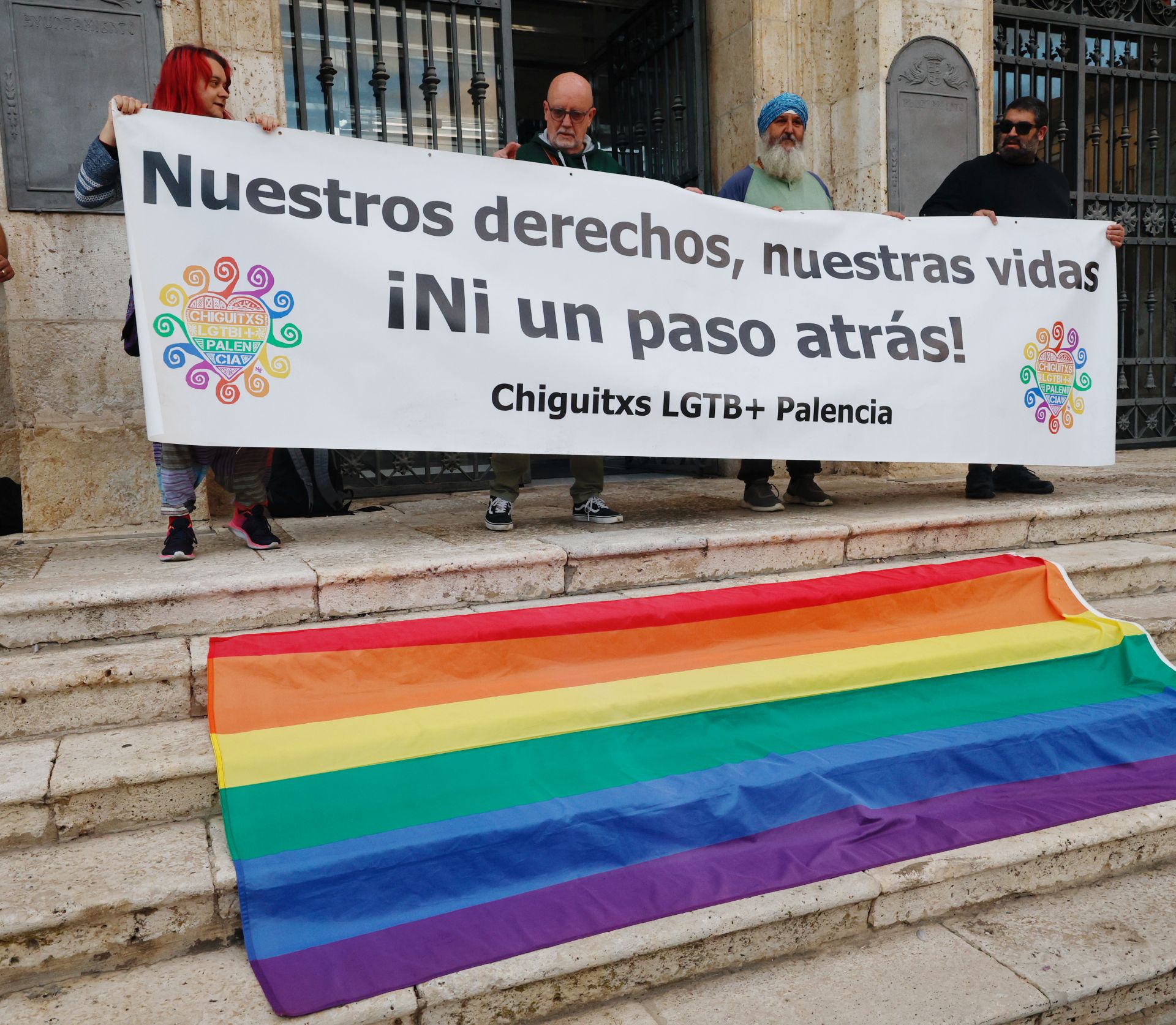 Así ha sido la concentración contra las agresiones homófobas en Palencia