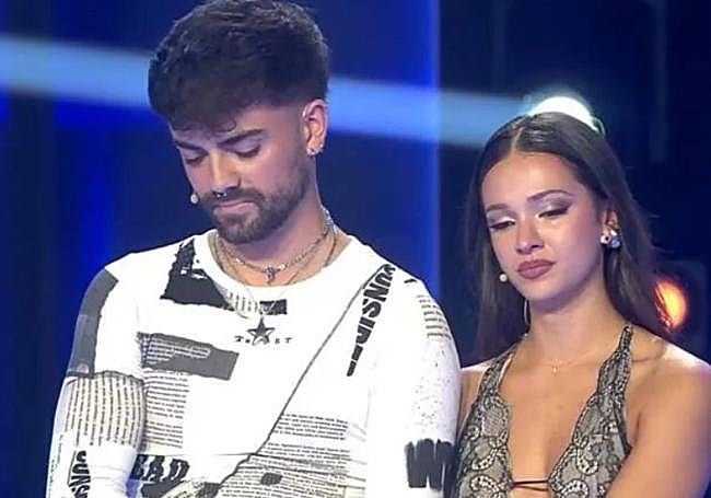 Iván Rojo y su compañera Claudia Arenas, momentos antes de conocer los votos del público.