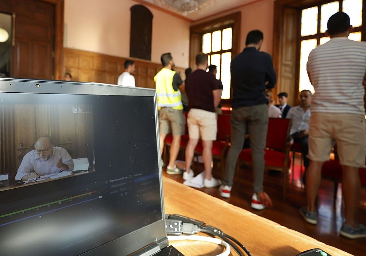 Protesta de la Policía Local, en el pleno del pasado julio.