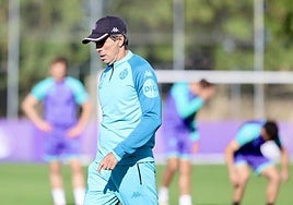 Guillermo Almada, durante el entrenamiento del Real Valladolid del pasado martes.