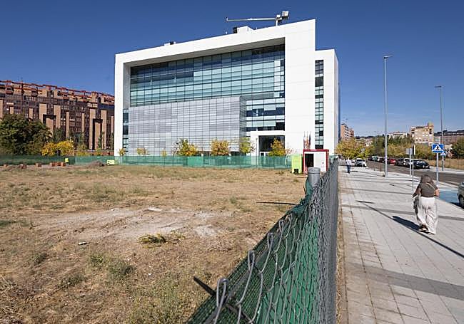 Terrenos en obras, junto a la sede de la Tesorería de la Seguridad Social, para levantar la sede de RTVE.