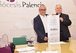 El delegado diocesano de Patrimonio, José Luis Calvo, con Txomin Pérez.