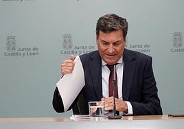 El portavoz de la Junta, Carlos Fernández Carriedo, este jueves en la rueda de prensa posterior al Consejo de Gobierno