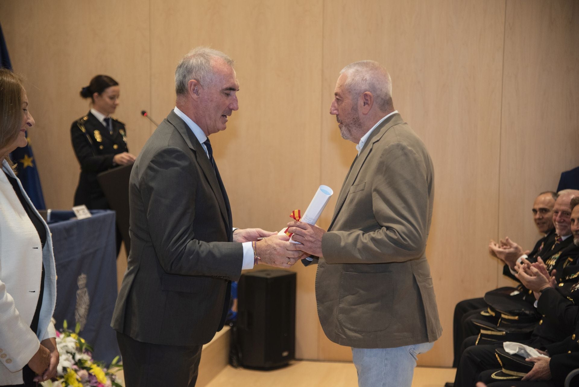 Segovia arropa a la Policía Nacional en su festividad