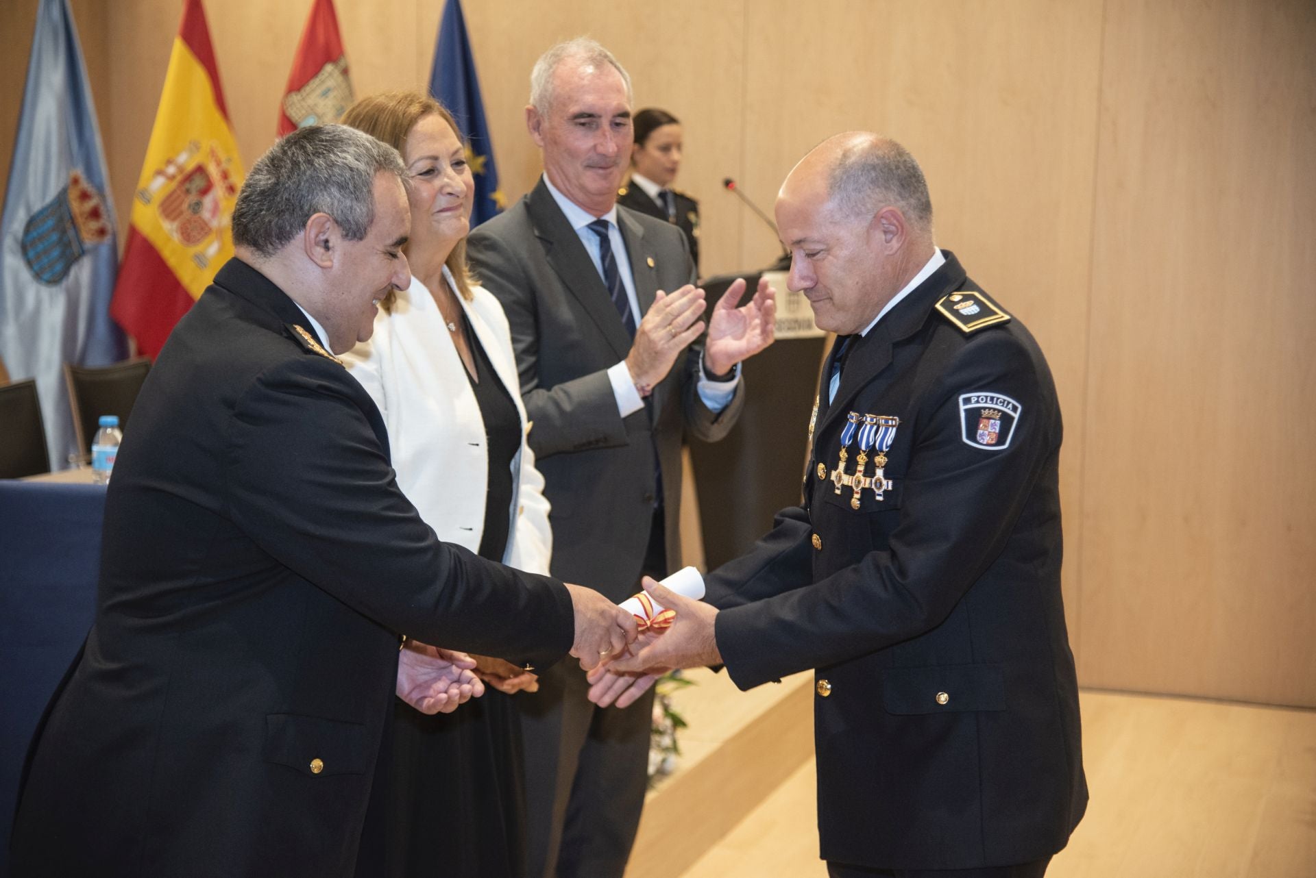 Segovia arropa a la Policía Nacional en su festividad