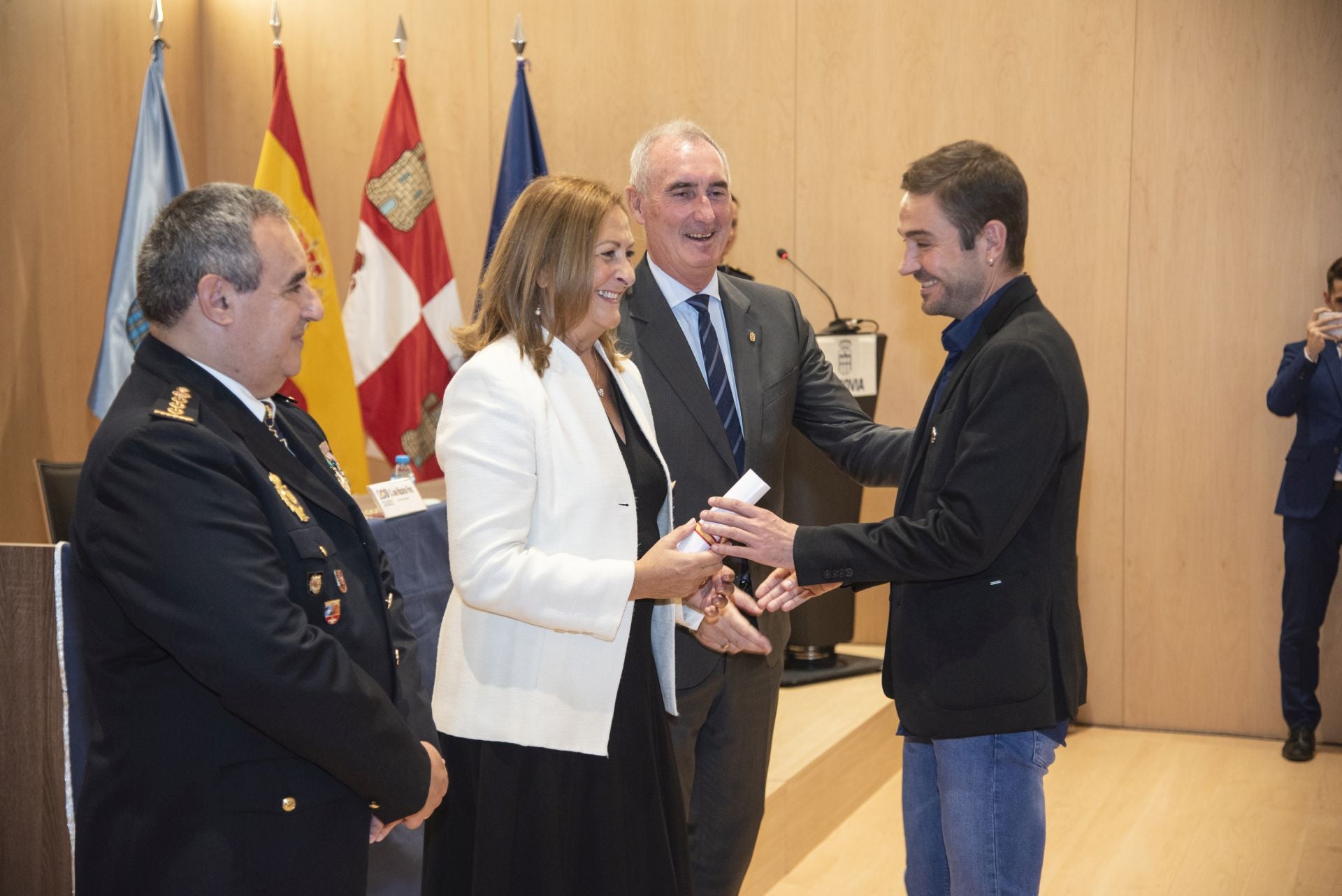Segovia arropa a la Policía Nacional en su festividad