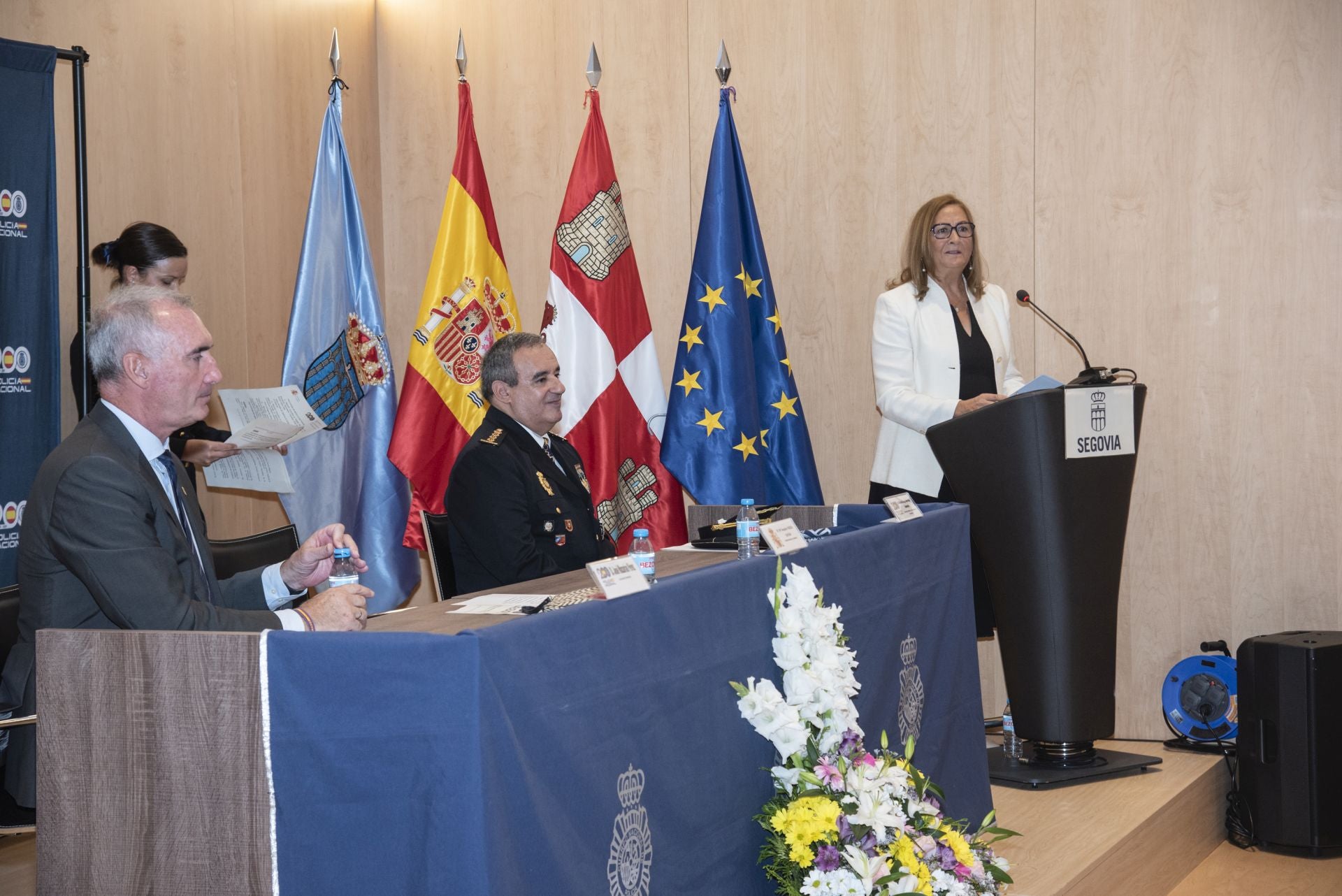Segovia arropa a la Policía Nacional en su festividad