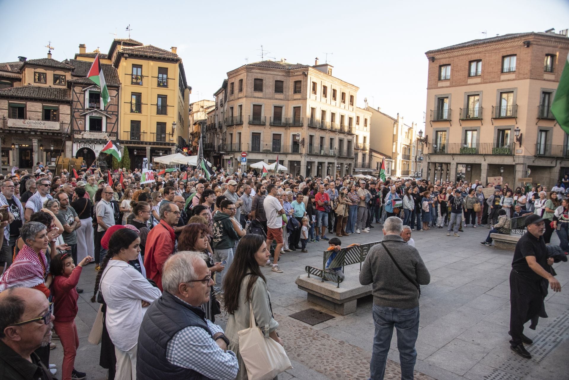 Las manifestaciones en Segovia por Gaza, en imágenes