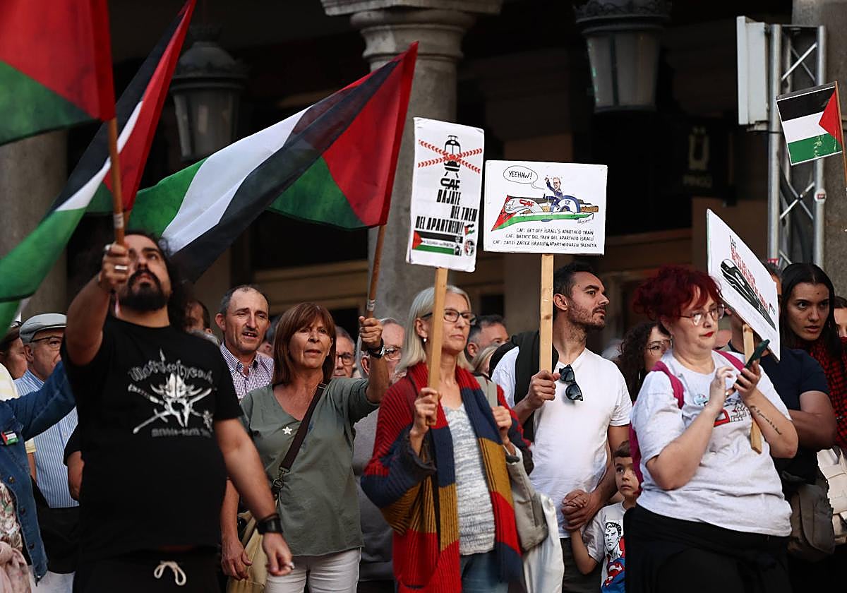 Nueva concentración en Fuente Dorada para reclamar el fin del «genocidio» en Palestina