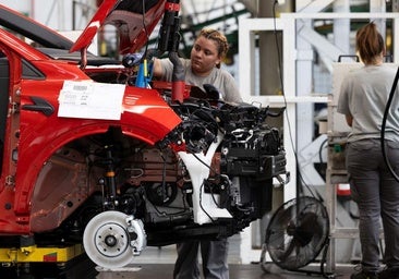 Subida salarial, garantía de empleo y bolsa centrarán la negociación del convenio colectivo de Renault