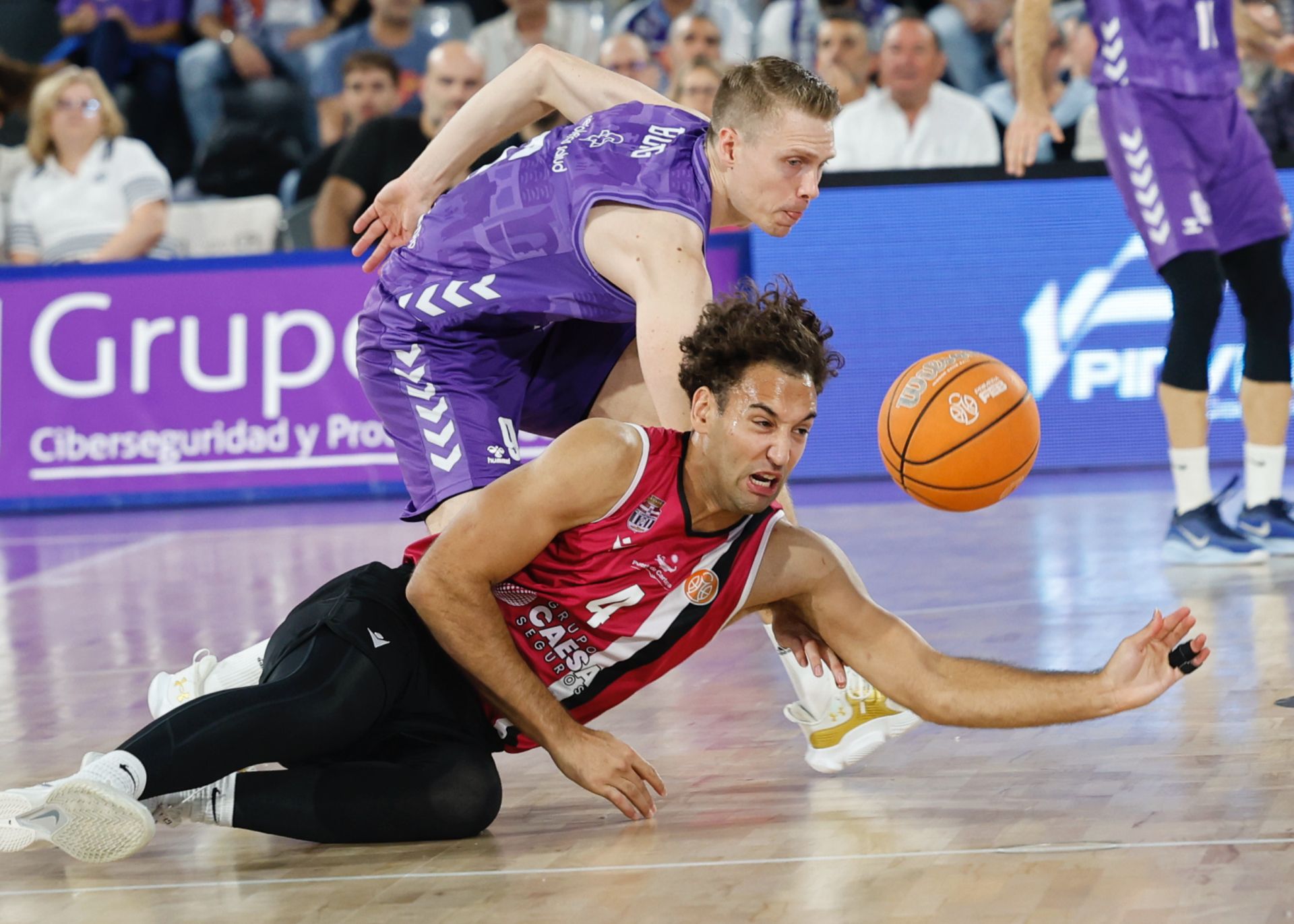 Primera victoria en casa