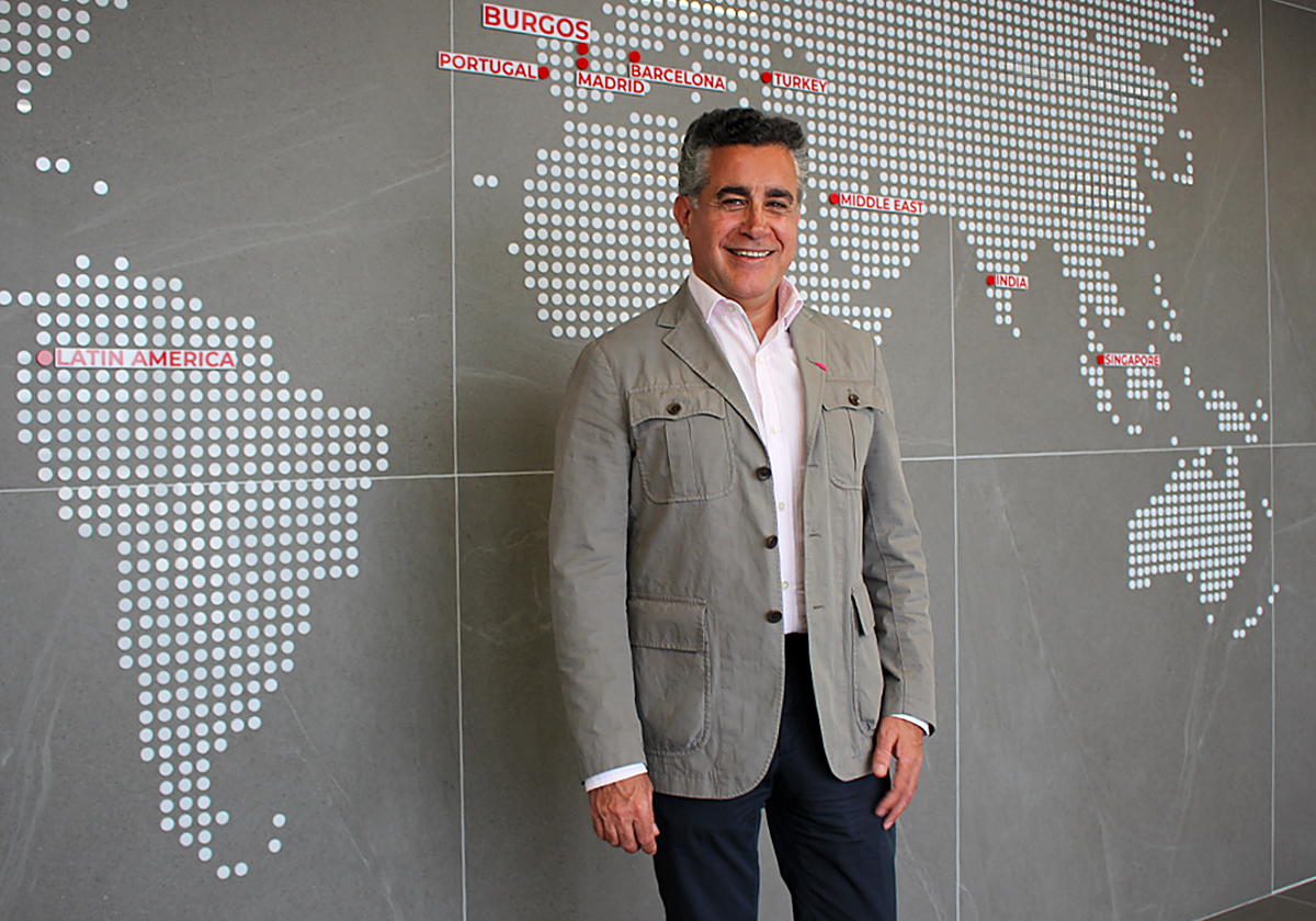 Raúl Melgosa es Ceo de Siex 2001.