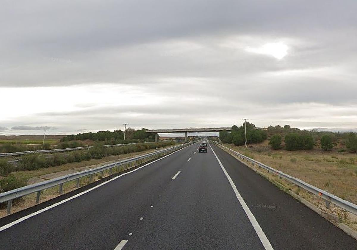 Autovía A-62 a la altura de Pollos, en cuyas inmediaciones se ha producido el accidente.