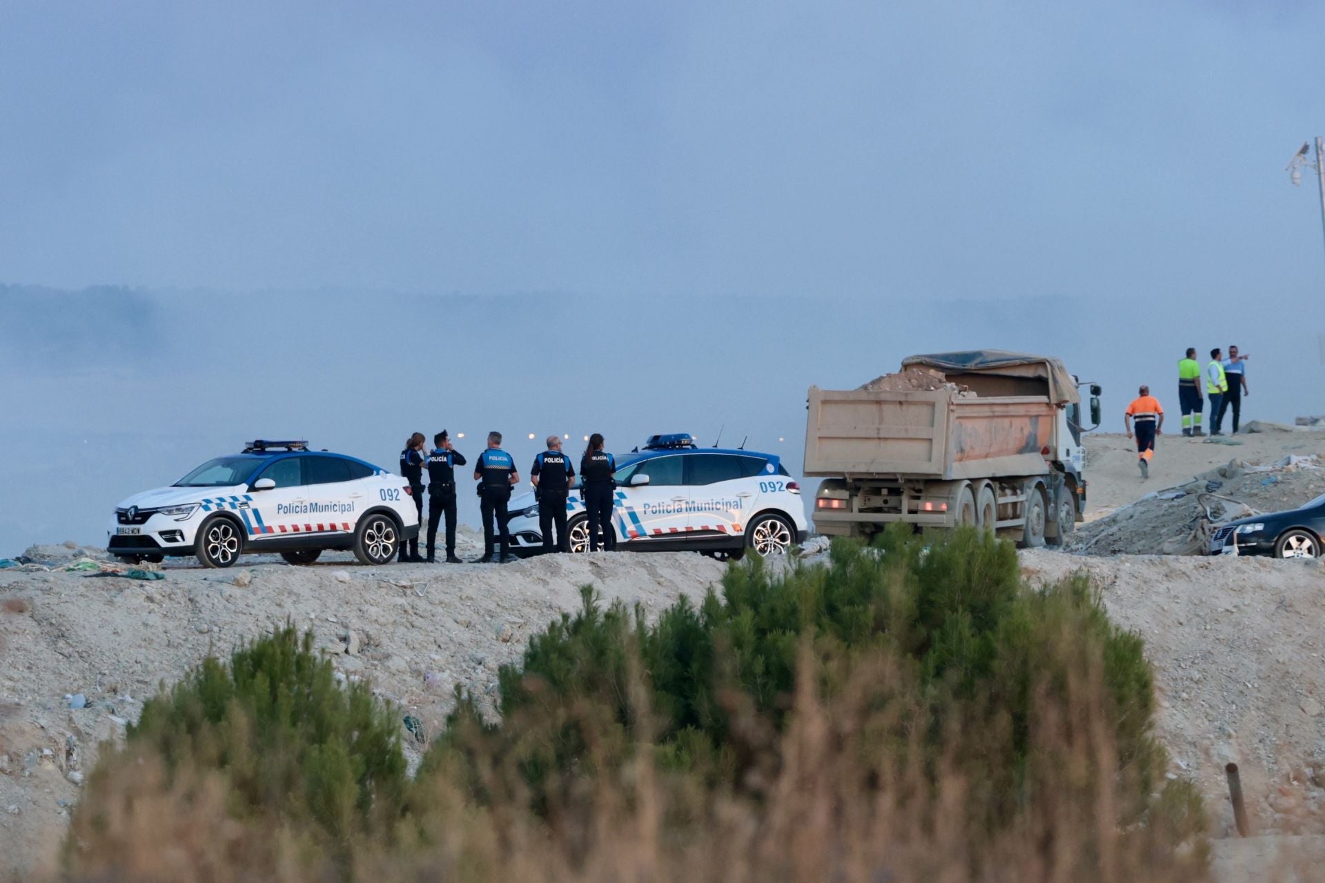 El incendio en el viejo vertedero de Valladolid, en imágenes