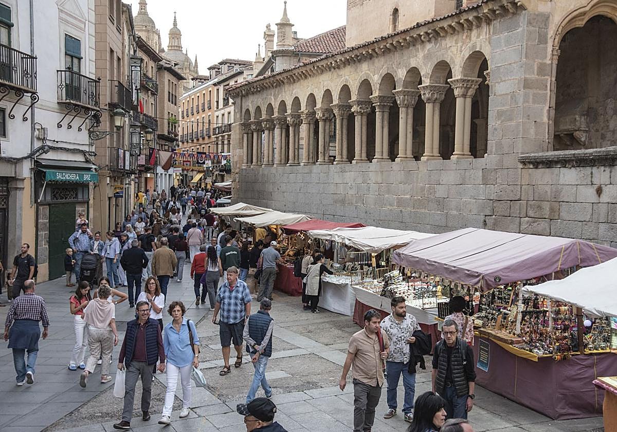 Las horas previas a la proclamación de Isabel, en imágenes