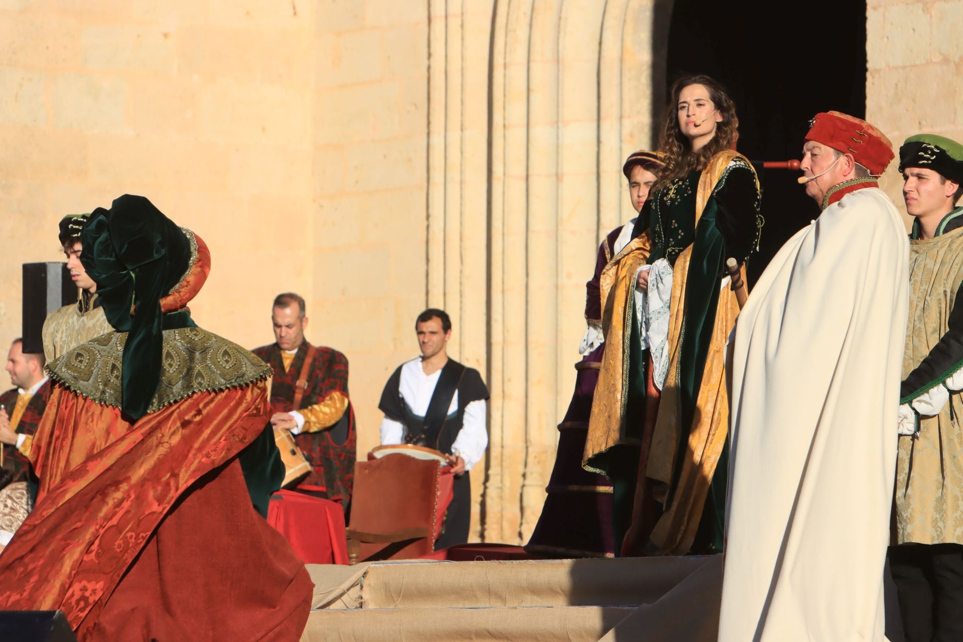 El homenaje al legado de Isabel la Católica, en imágenes