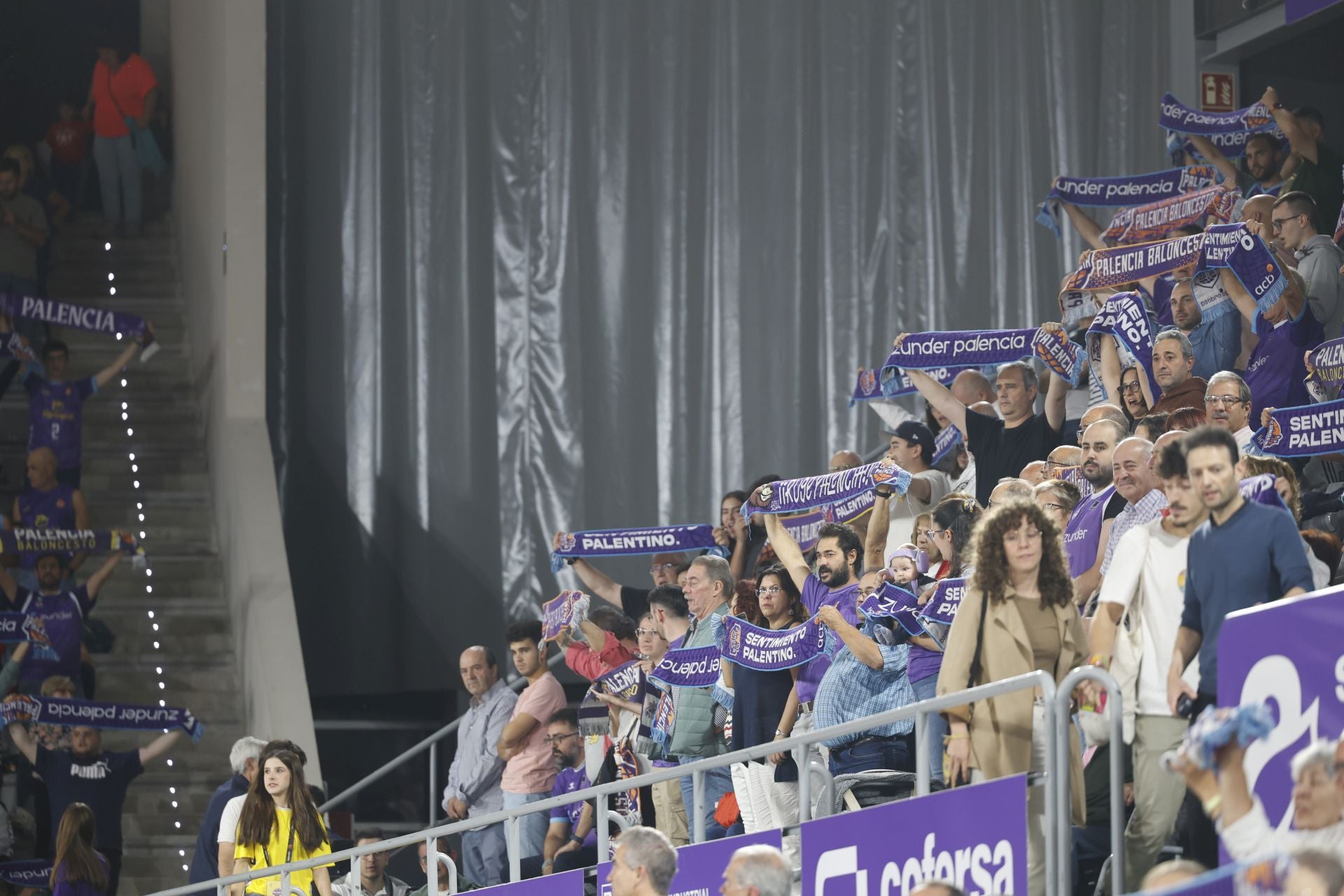 Búscate en las gradas del Súper Agropal Palencia-Cartagena