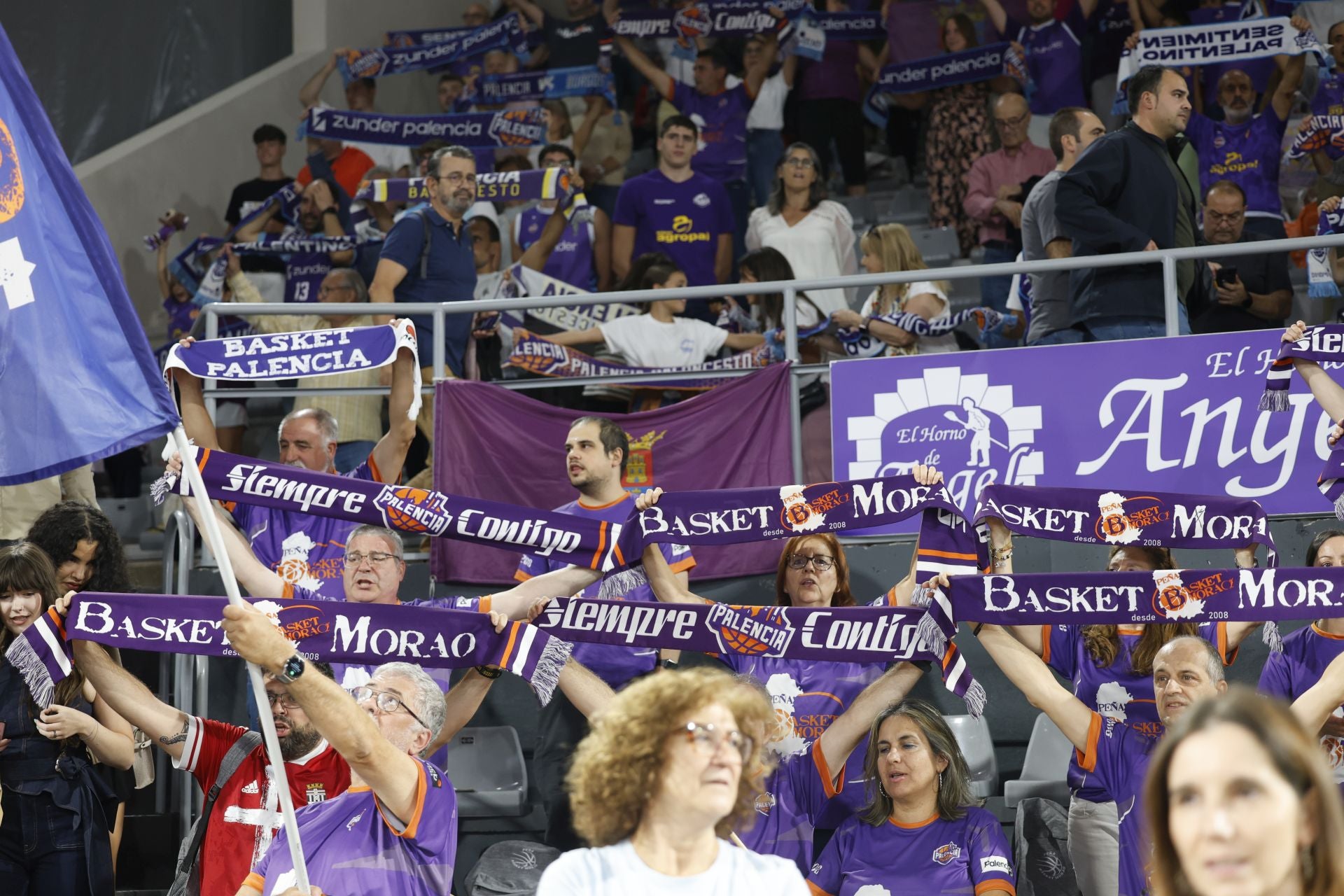 Búscate en las gradas del Súper Agropal Palencia-Cartagena