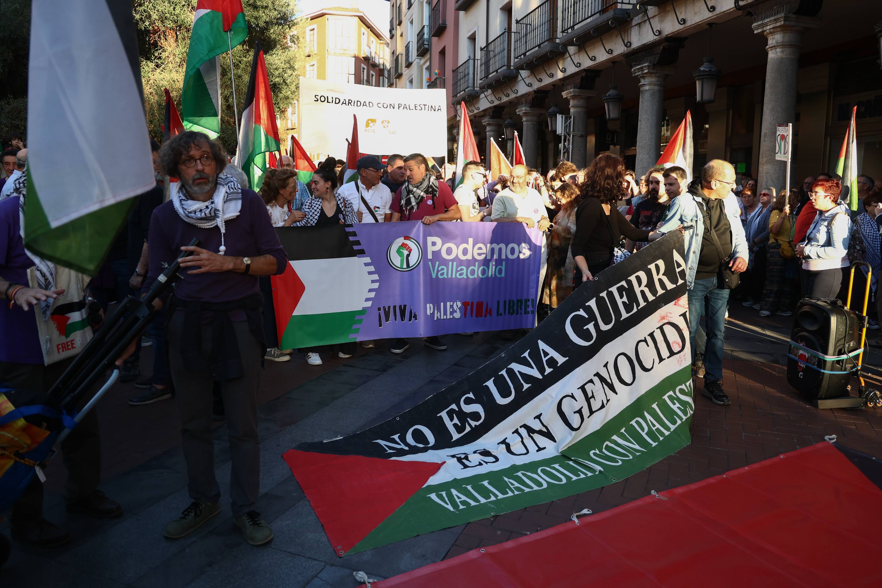 Las imágenes del manifestación propalestina en Valladolid