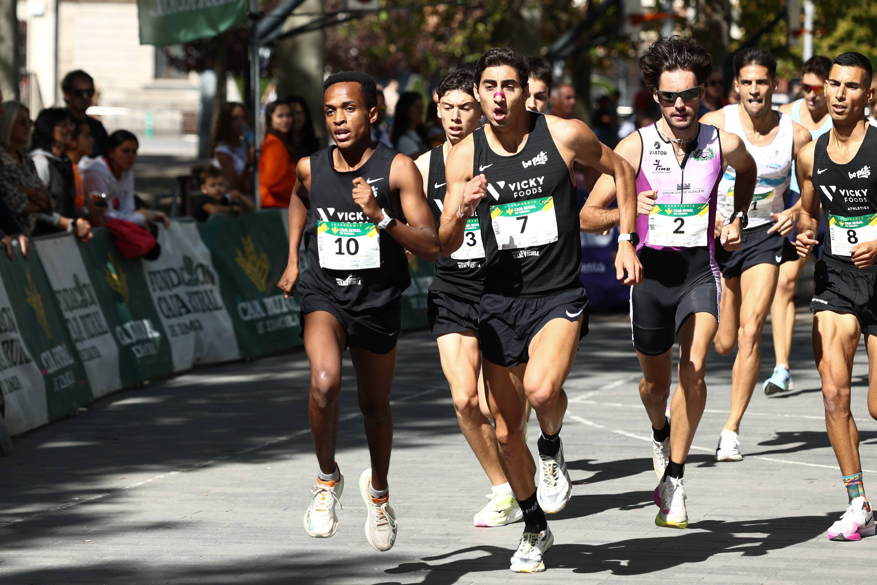 Carlos Sáez y Maria Viciosa, vencedores de la XIX Milla Urbana de Valladolid