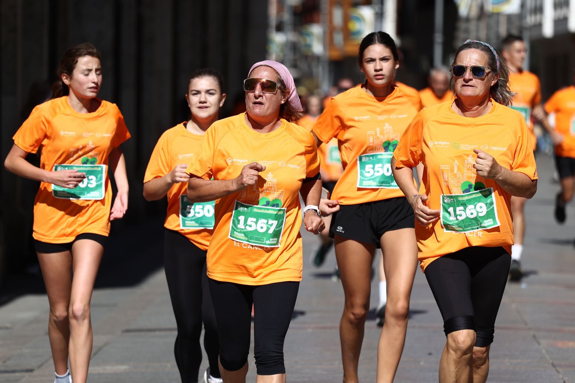 Las imágenes de la carrera contra el cáncer de Palencia