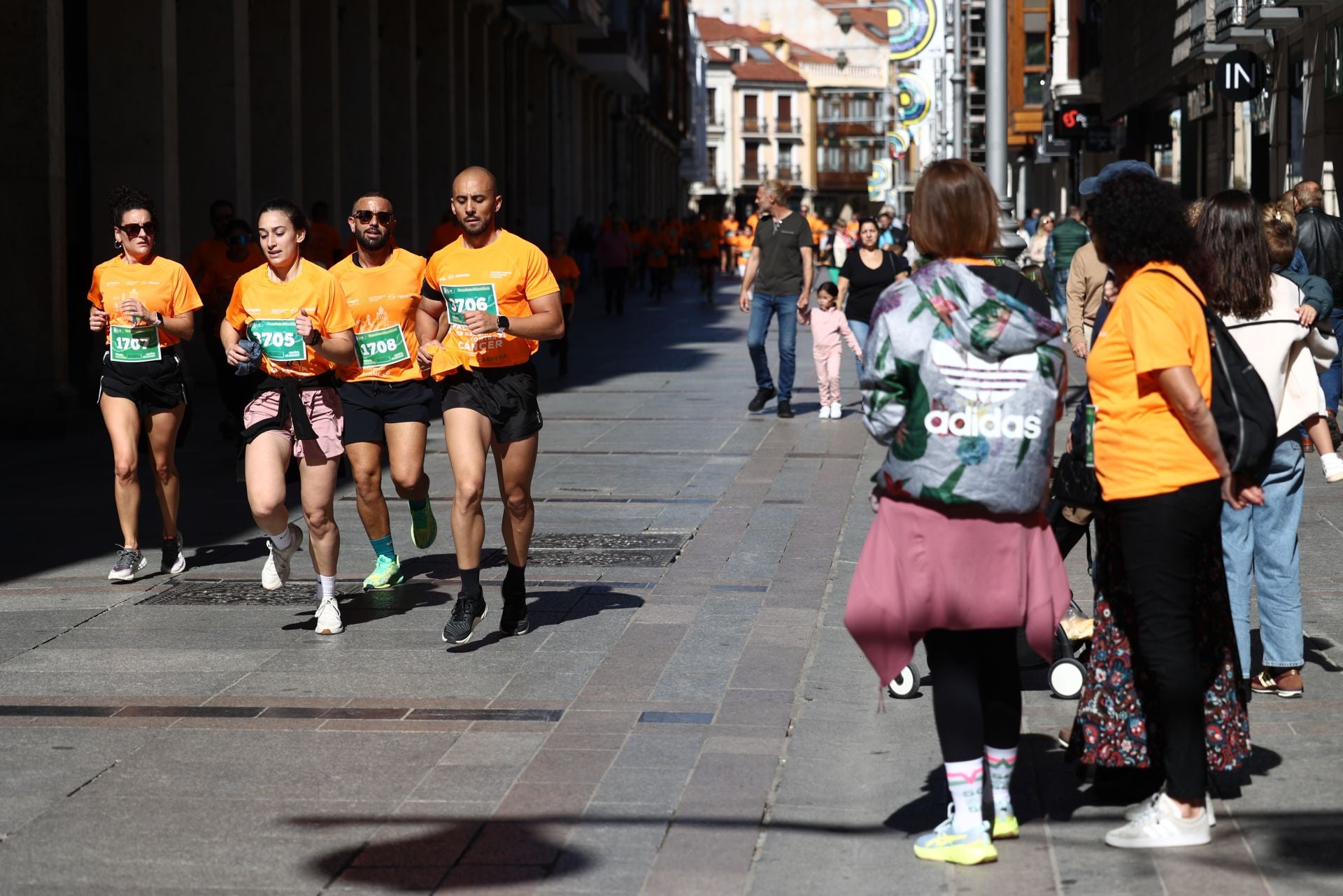 Las imágenes de la carrera contra el cáncer de Palencia