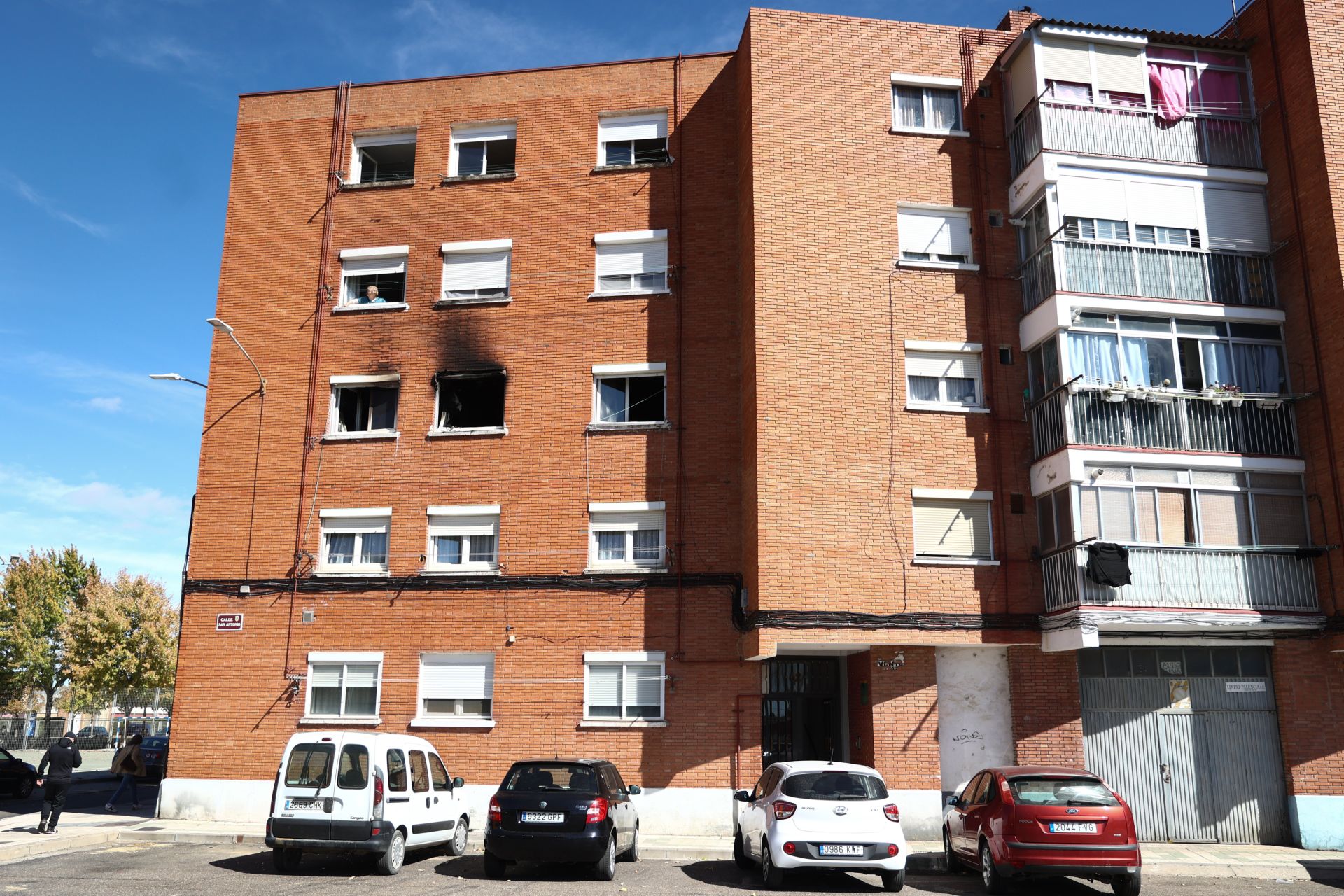 Edificio afectado por el incendio en la calle San Antonio de la capital palentina.